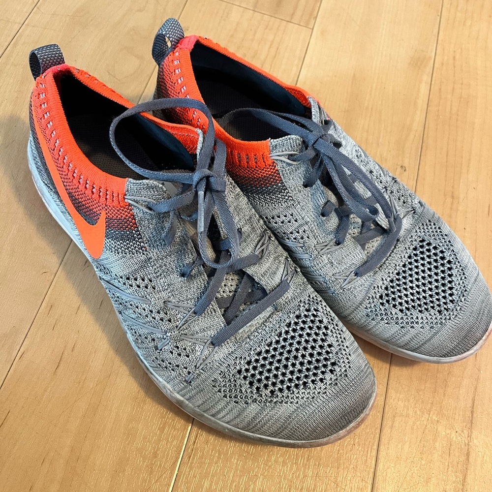 Nike Focus Flyknit size 7